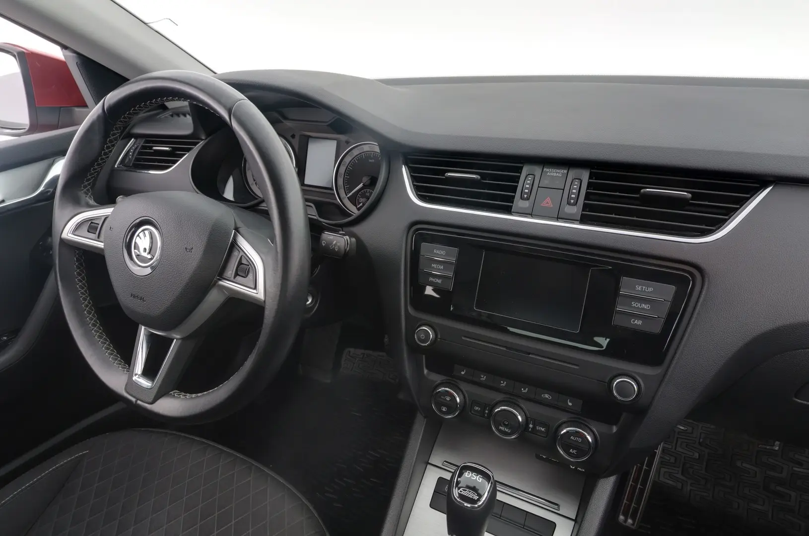 Car Image - 4But6q5vdHrxx0dqfQvisu