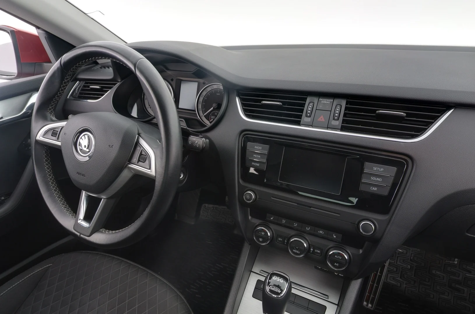 Car Image - 4But6q5vdHrxx0dqfQvisu