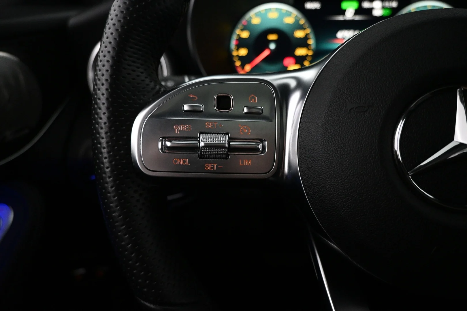Car Image - 1spQiRyOEk6EYwqxdPCTFC