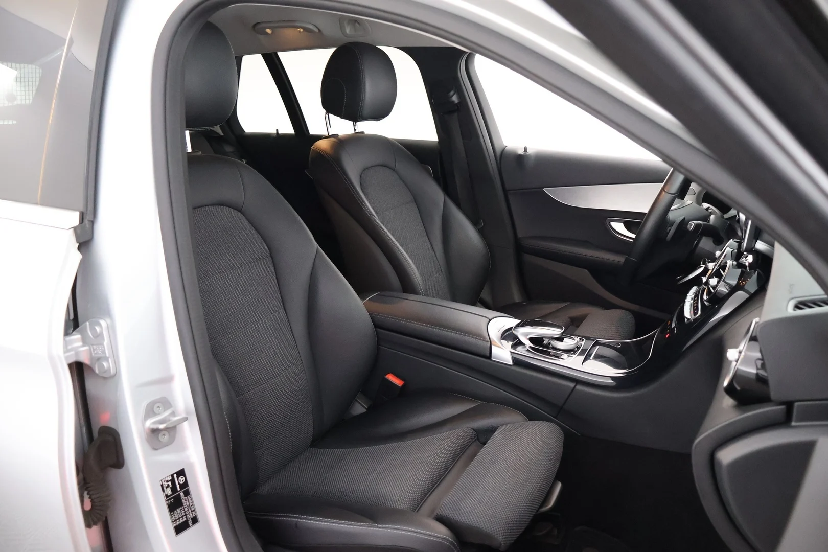 Car Image - 7eYXHj2SJM3WF3jWG1NQeu