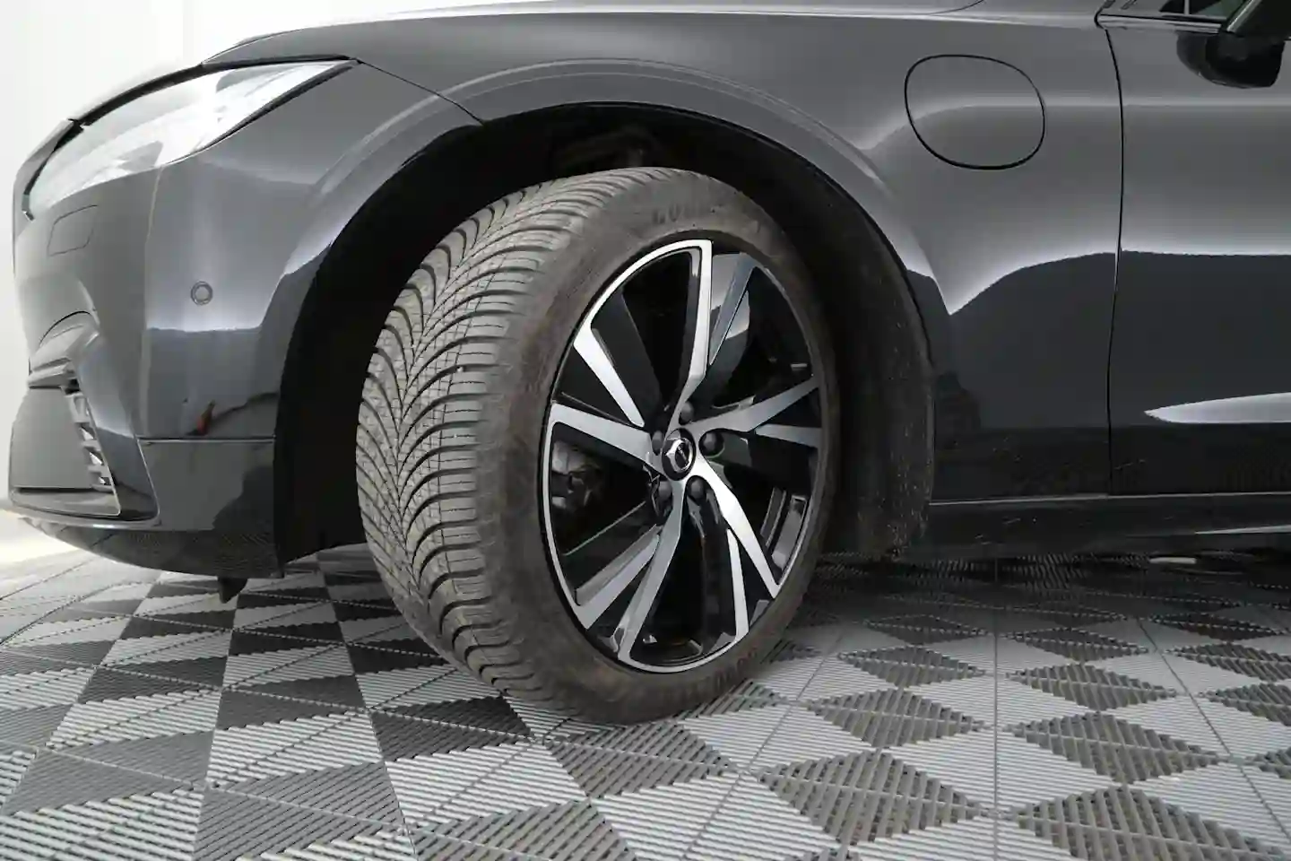 Car Image - 5XidmHDJ5XEGMvp4bxQ6tO