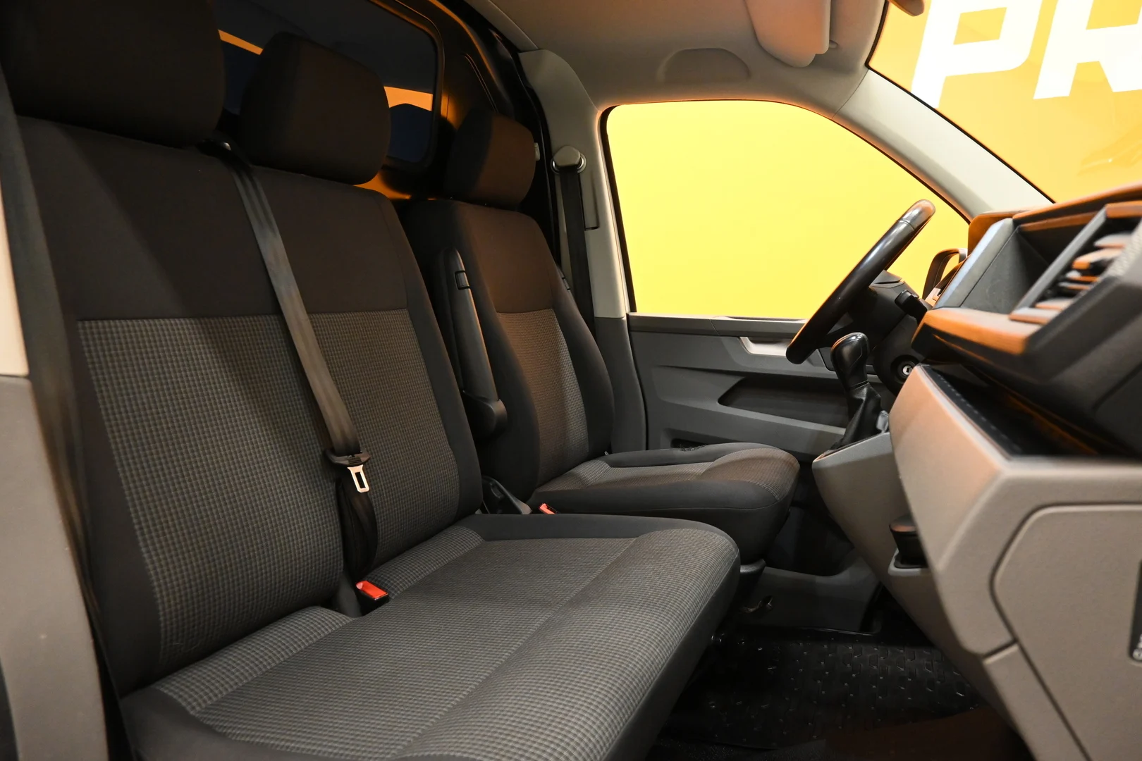 Car Image - 4JEFbKgIc7uCJ8xDqhfBPo