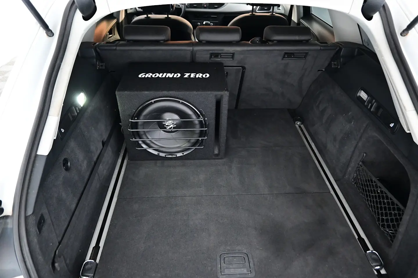 Car Image - 5fEyxNKBZ3o1Ebz3iD7k3B