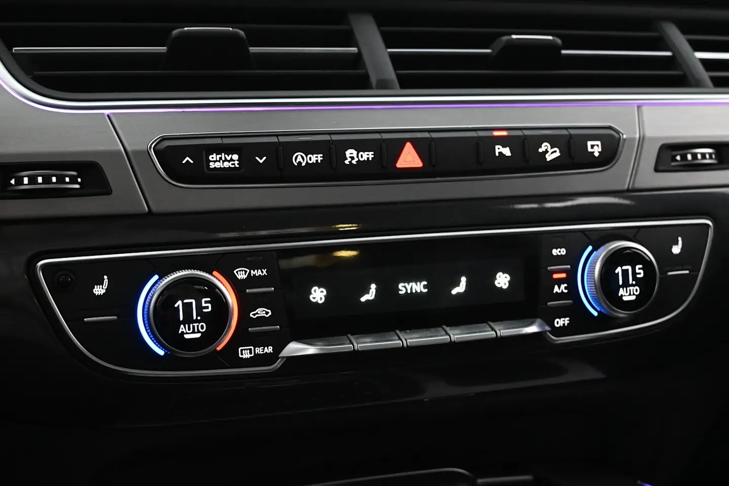 Car Image - 1LaauU3vsWUb845GmLJ5FY