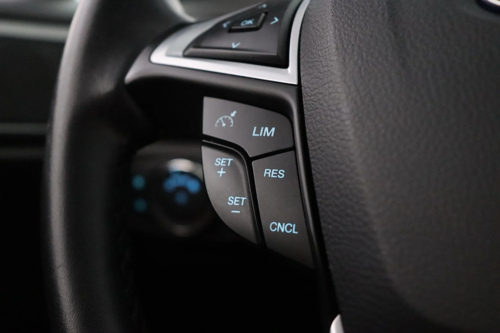 Car Image - 3SvFqgxcf7Af92TDZ7NOfj