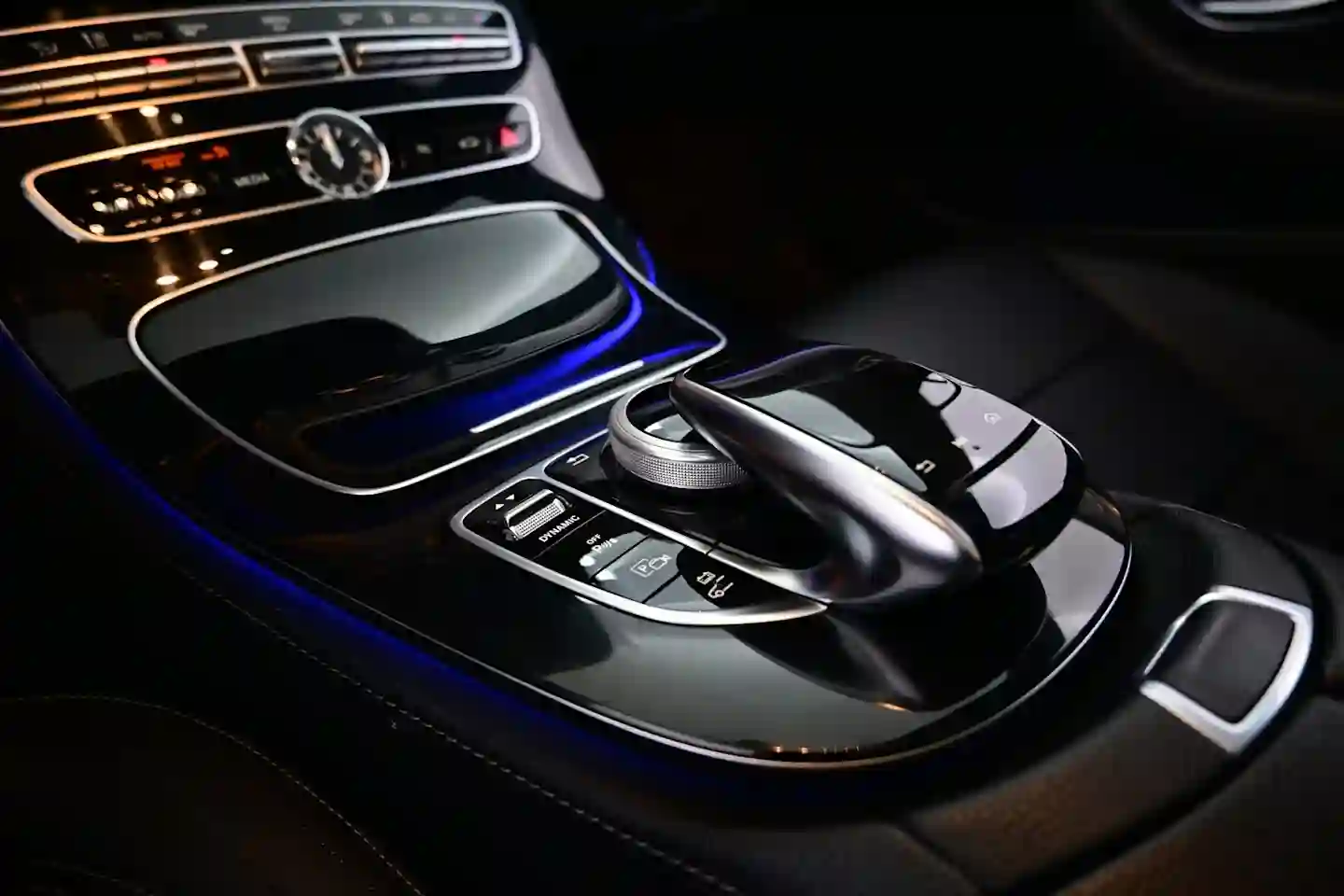 Car Image - 7IKRQO6GmrScPINeXgvHig