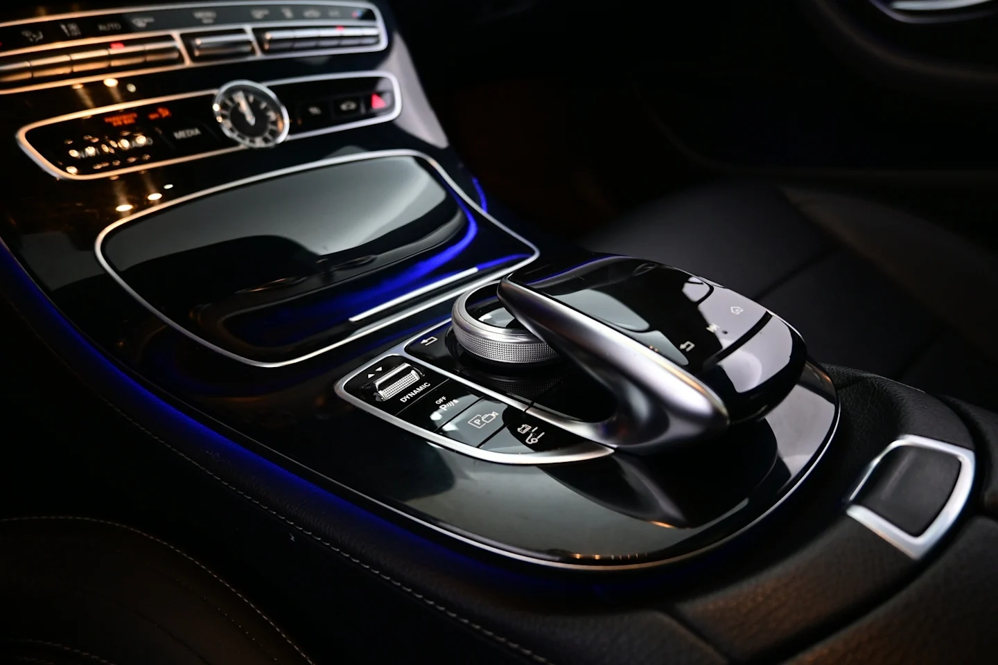 Car Image - 7IKRQO6GmrScPINeXgvHig