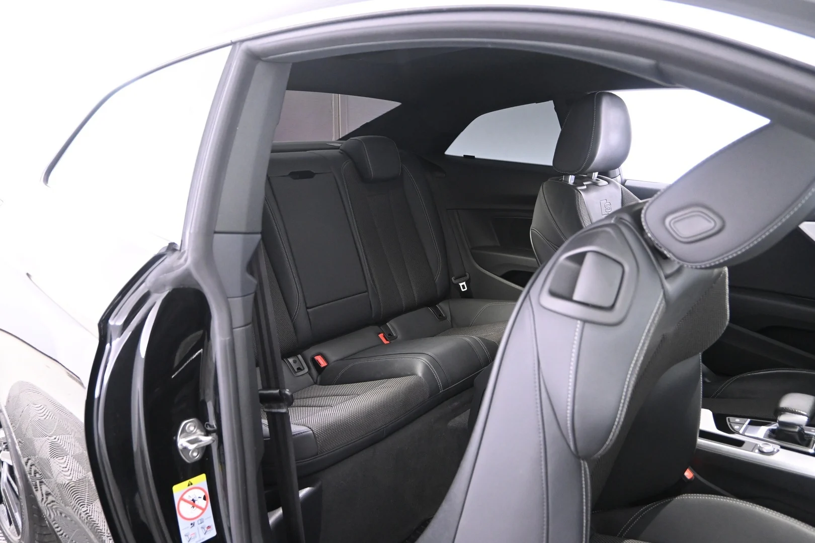 Car Image - ZyyYGUn5zPXO5kHprq1PU