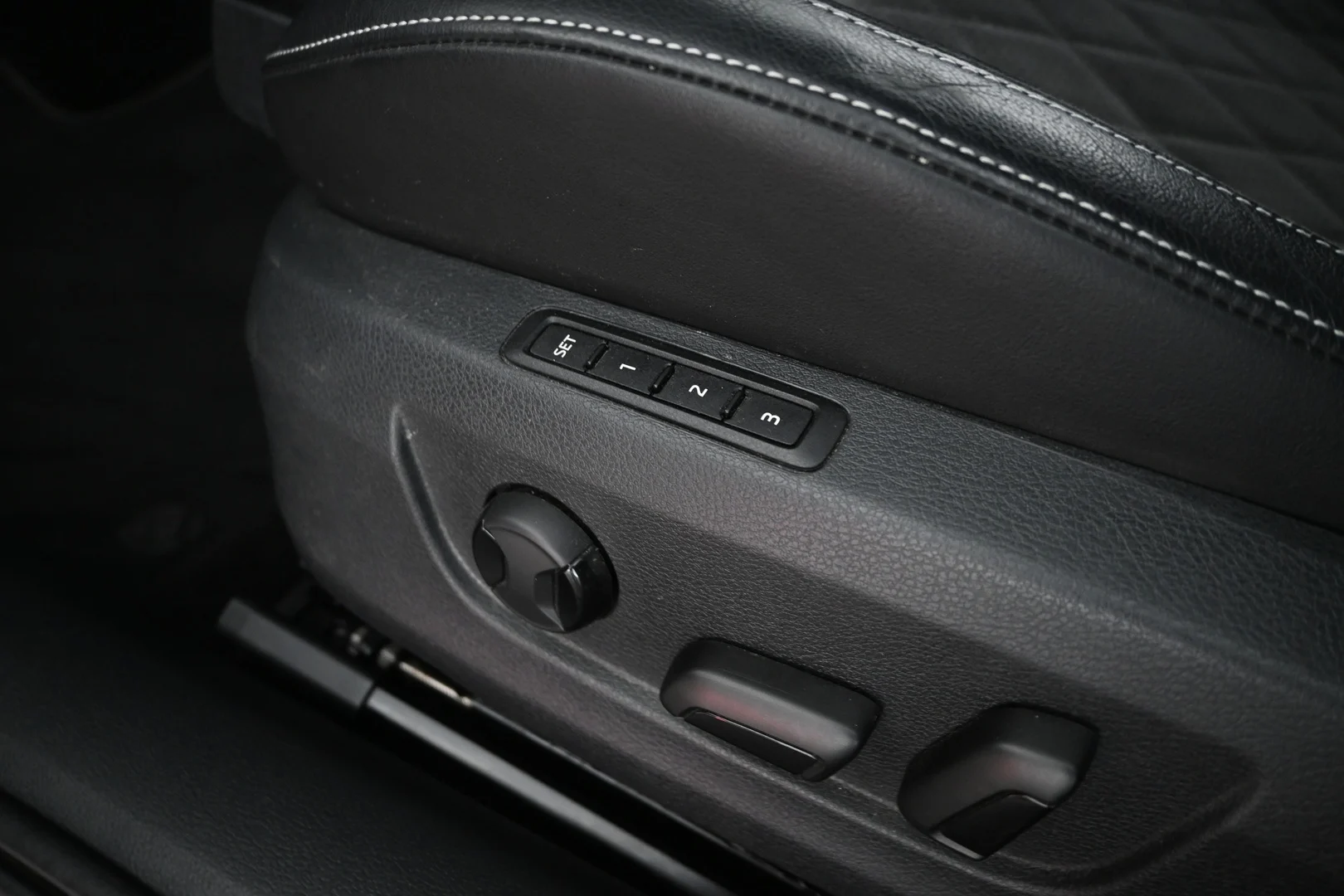 Car Image - 2ly5ys7CW9PIiBLPeBfk6U