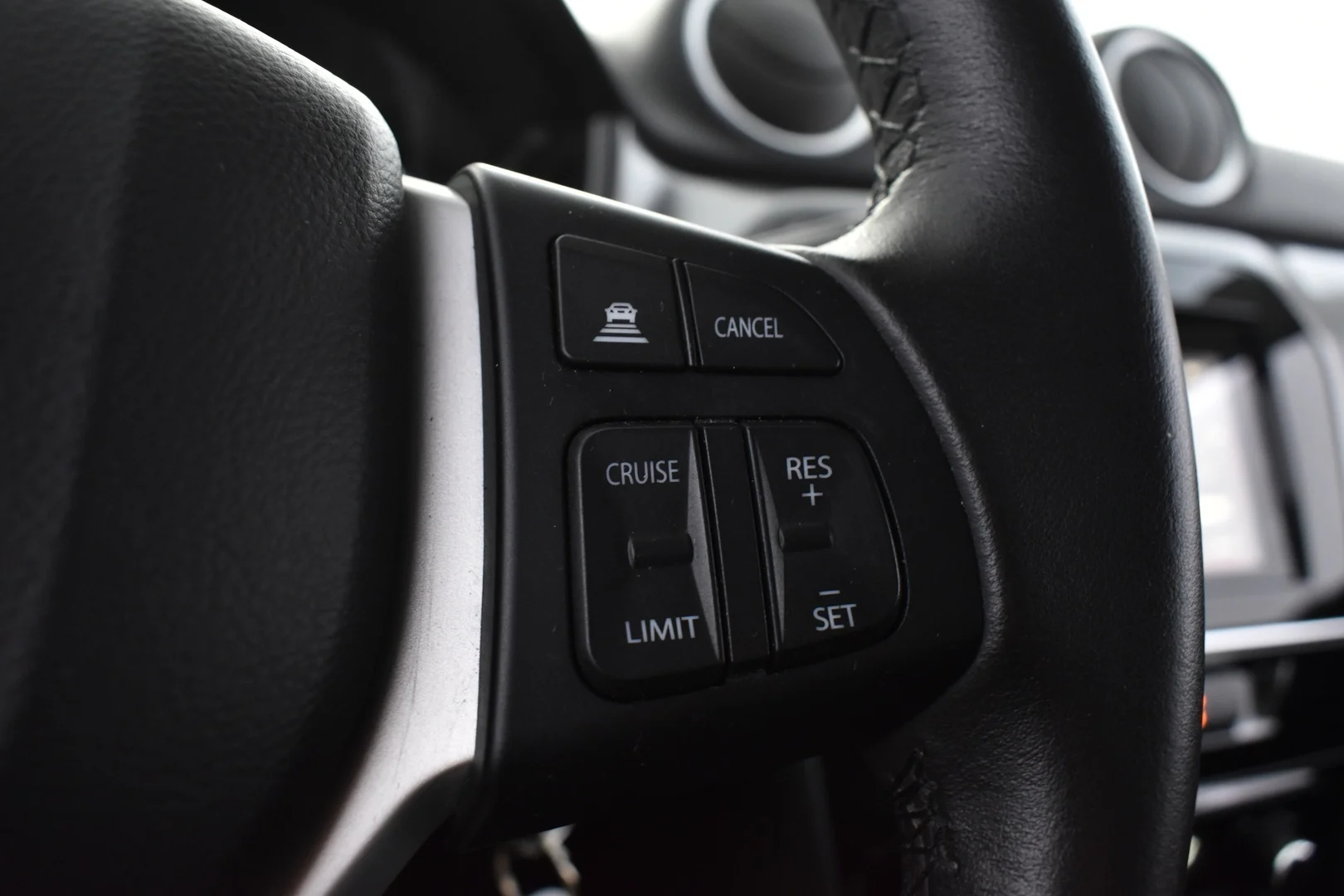 Car Image - 2FVtqiU5g0MIvTaj5rfwMJ
