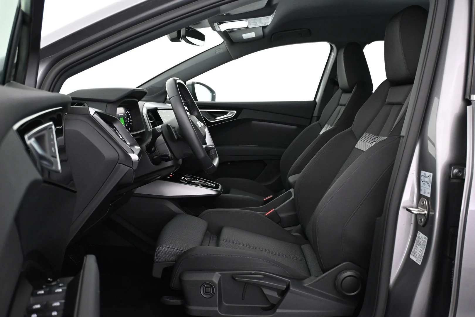 Car Image - 3UO44sRIgFgxoW75qINRdm