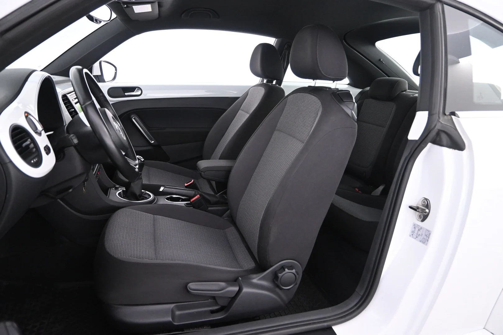 Car Image - 2rY1hAMRHXKXXssoeoayOt