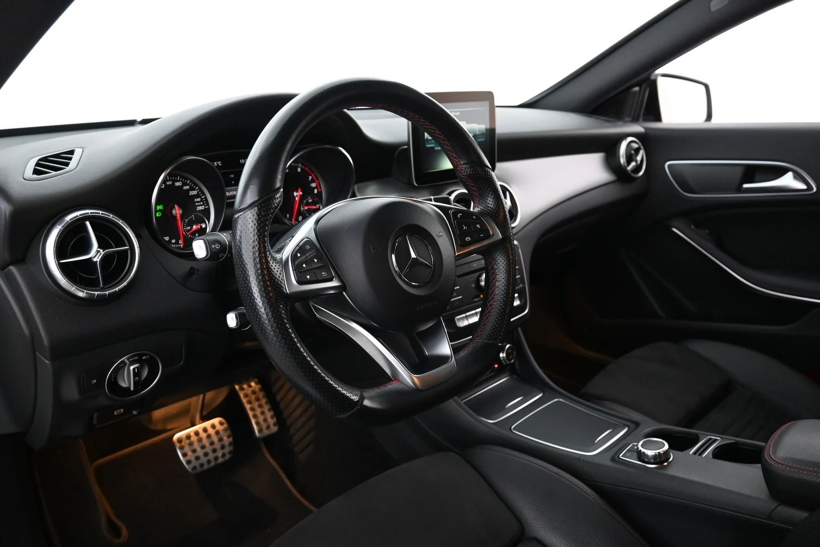Car Image - 3yka5kFXgpsSuX8g3l8nDm