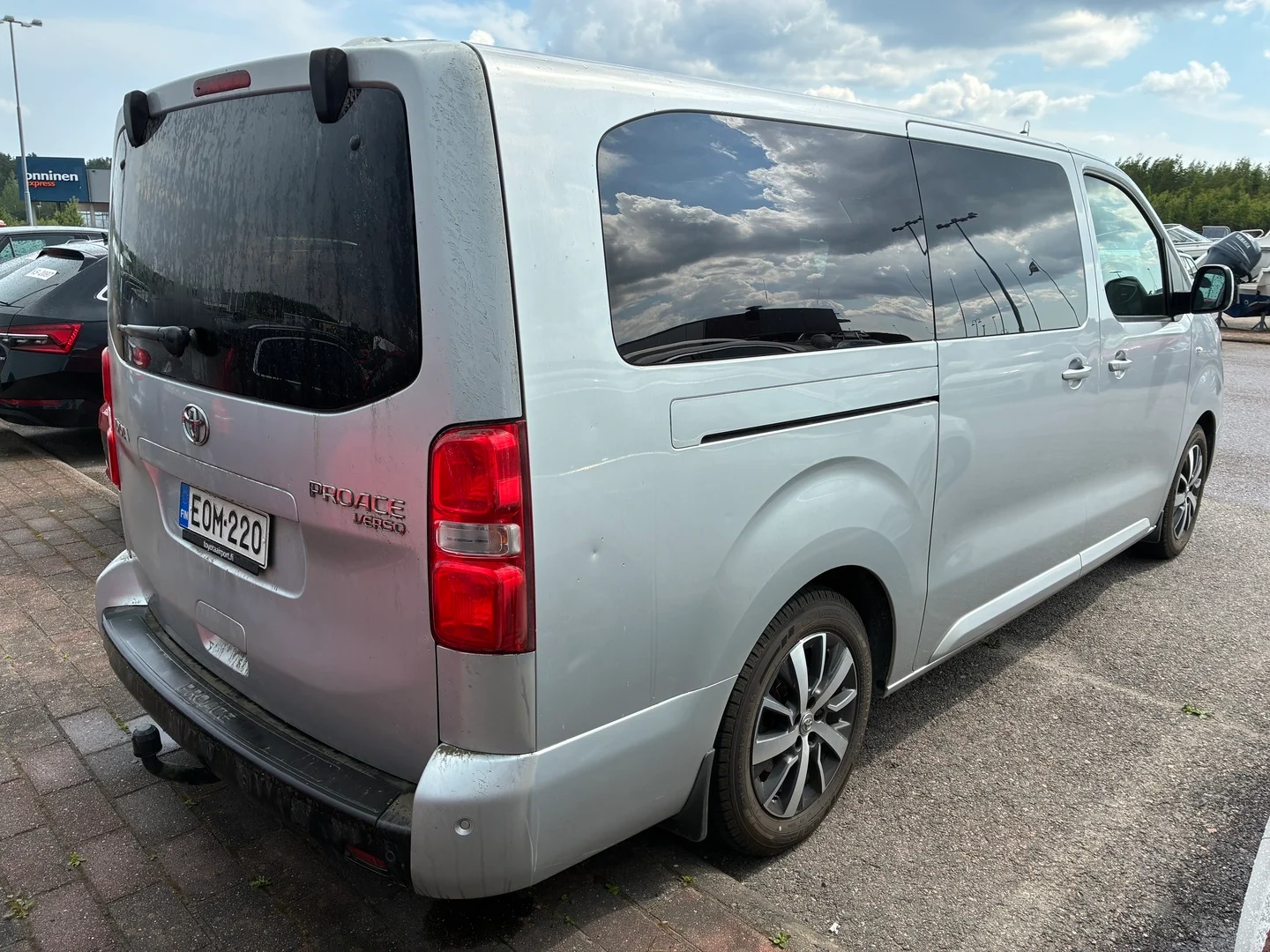 Car Image - 21uC8C11efLx47yy3pnDQ5