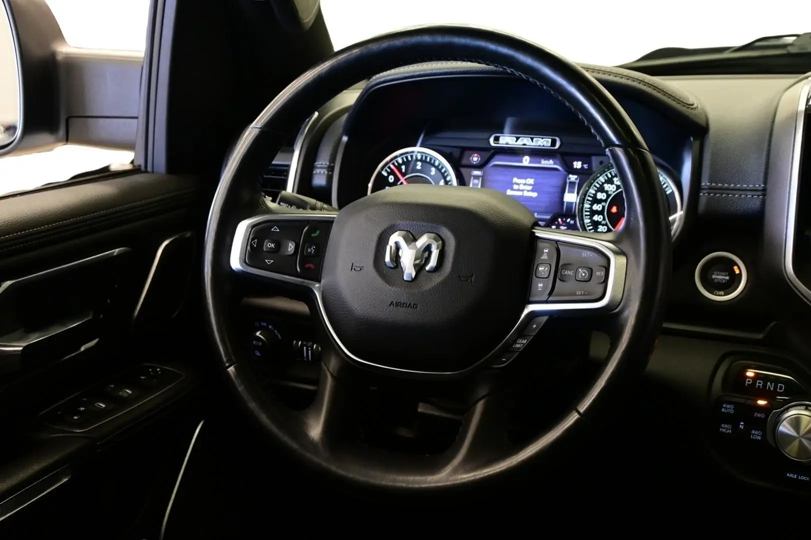 Car Image - 2oEDmYI3U4z6N8g3znNxXC
