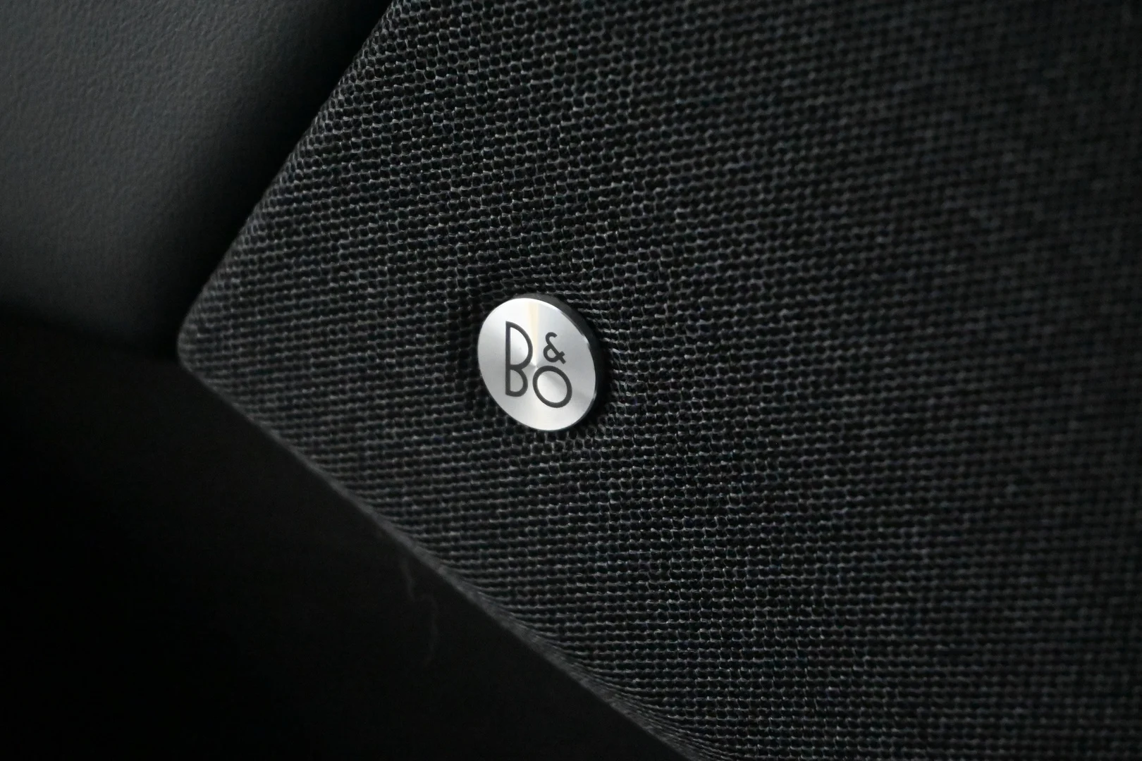 Car Image - 2I2tR4ryqL9iLbxJT3yv1j