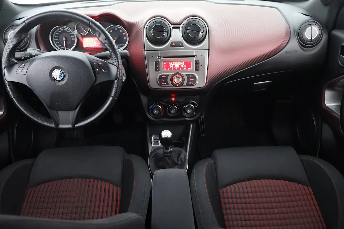 Car Image - 7ydKj9Nz8hufxerHE6A1tR