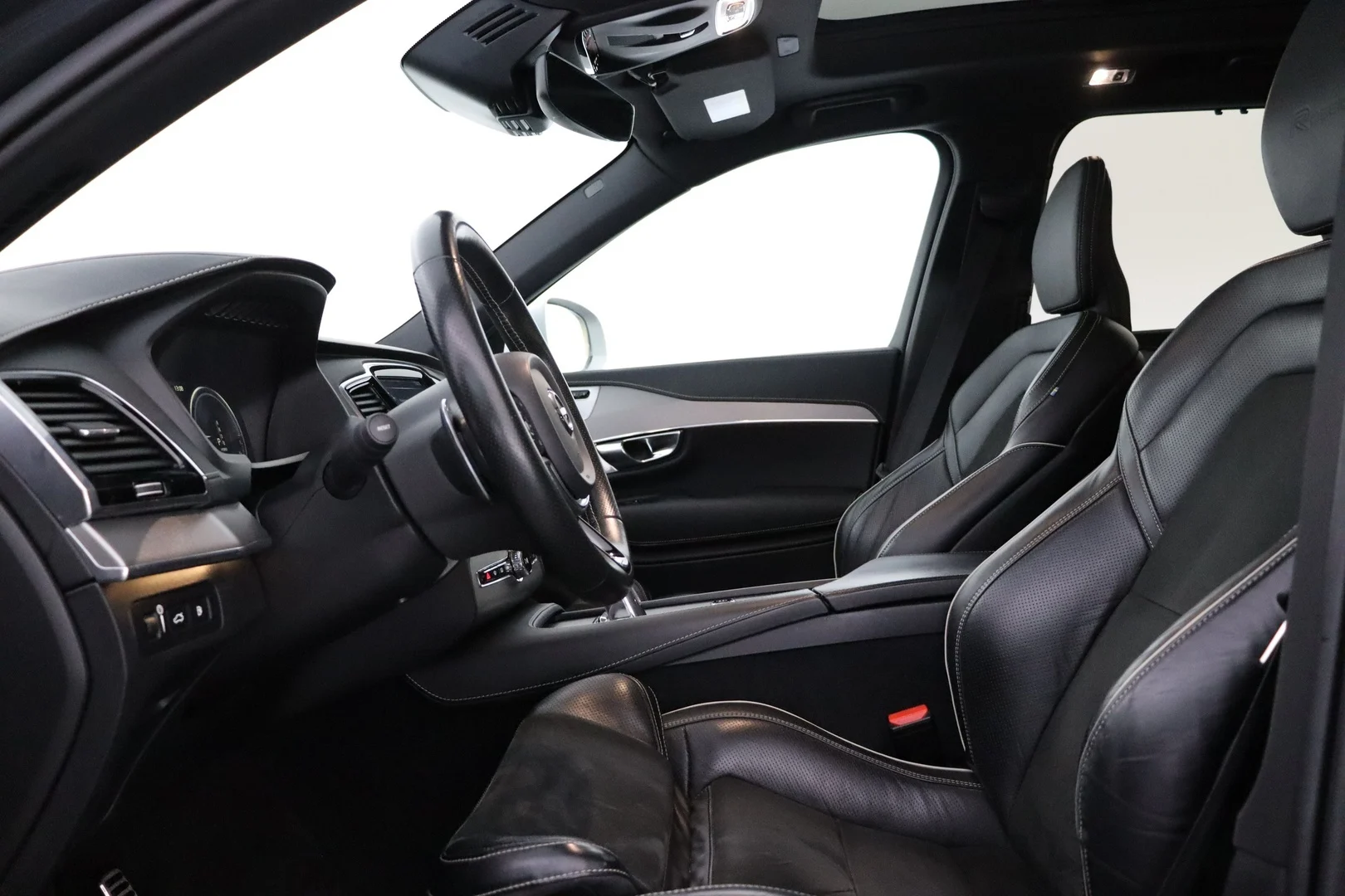 Car Image - 6tvcWugqDFa1OWopWVOPBt