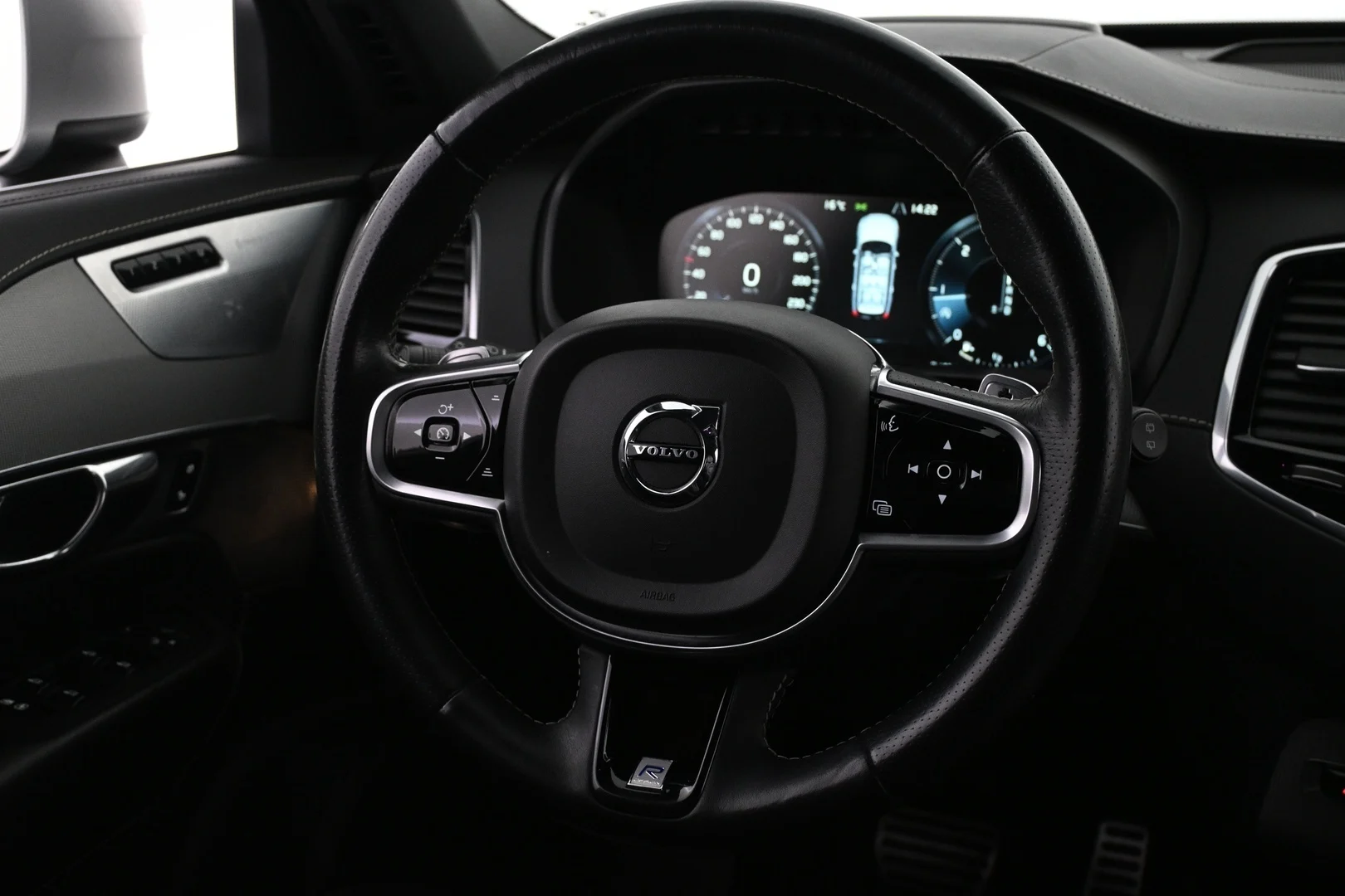 Car Image - 596uxVpO4cNZ9XR4AoWAId