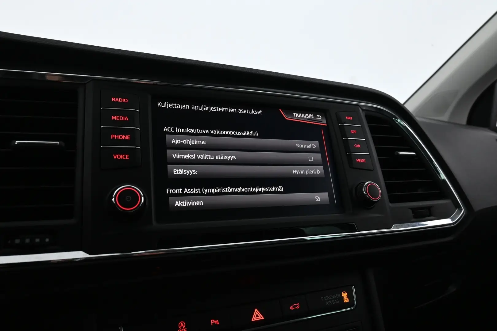 Car Image - 39ngd8bsj3lVx5vwpIq6Gv