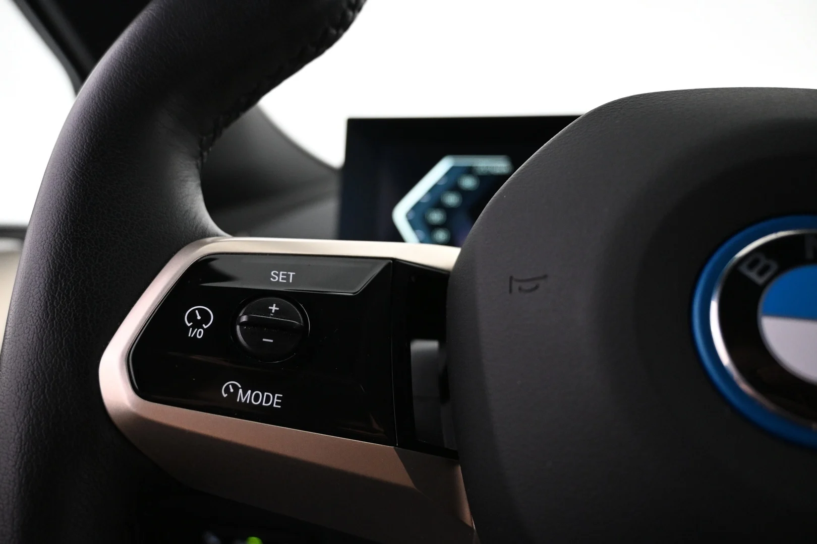 Car Image - 1CbKNPWTDEIICith8h1LNi