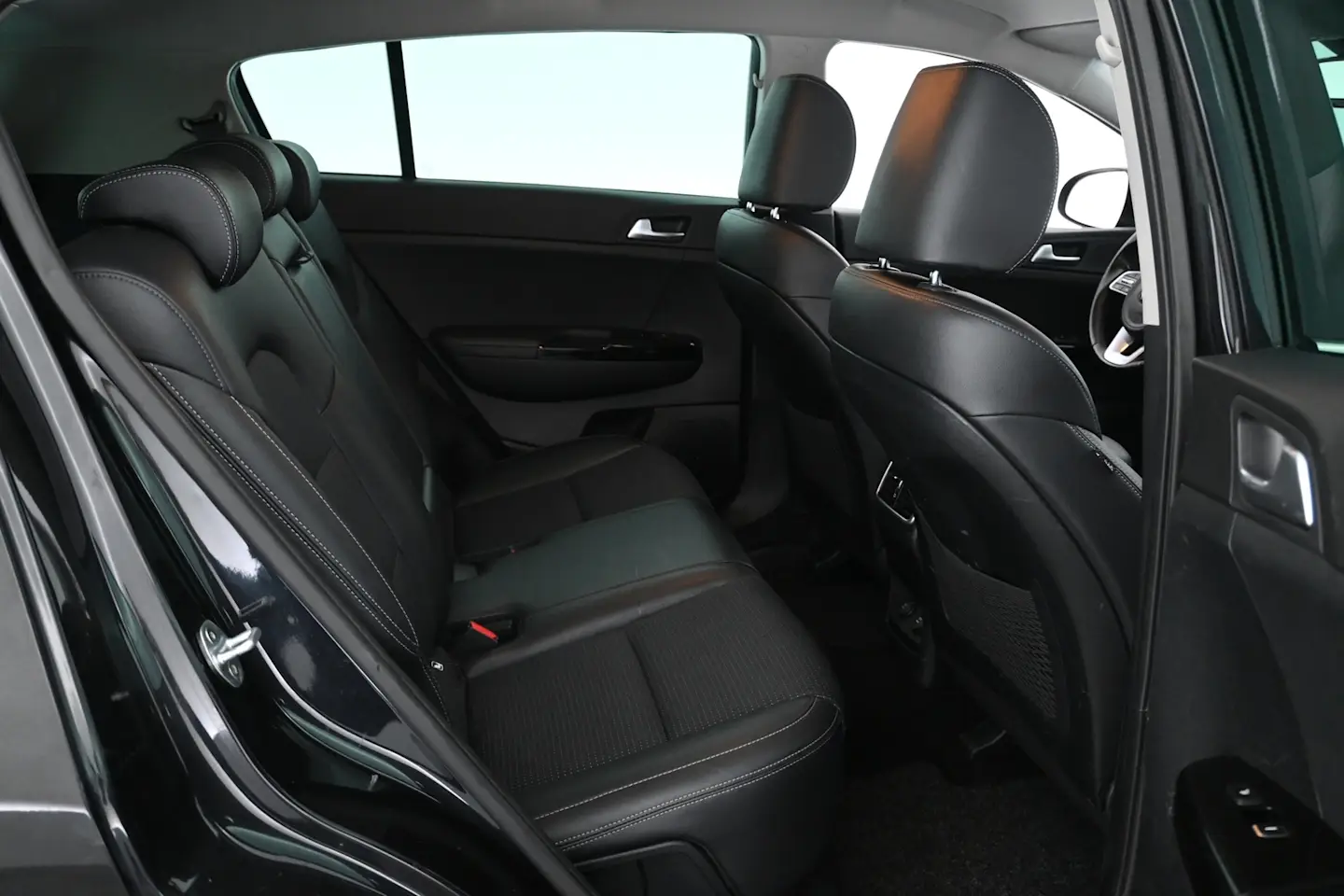 Car Image - 72h5j8HvHGhVrz05MinPKn