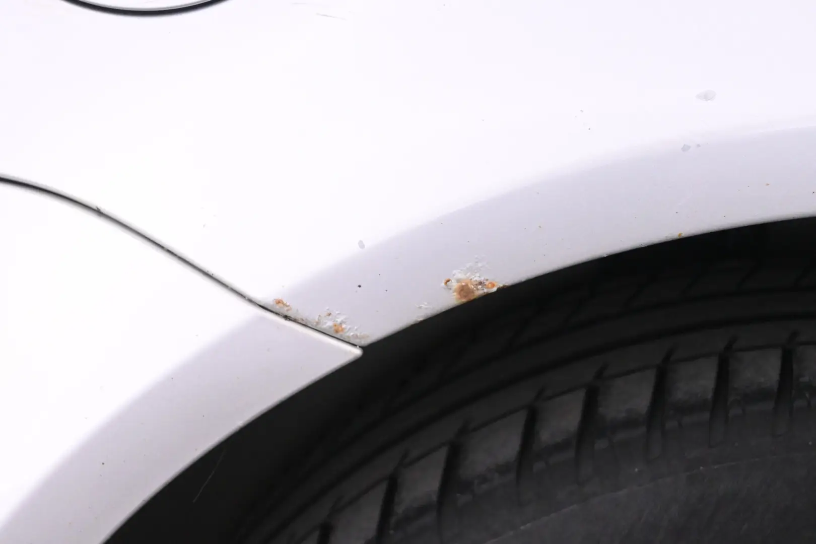 Car Image - 3P8L5yaBw9gZ9ePJKQHSRh