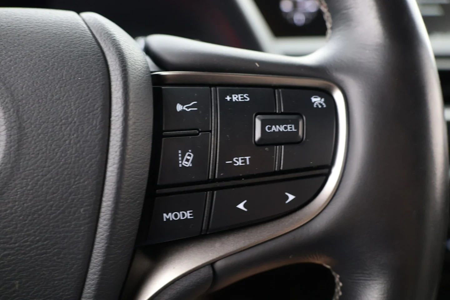 Car Image - 5W3fYYVt907P4hv1aem1RE