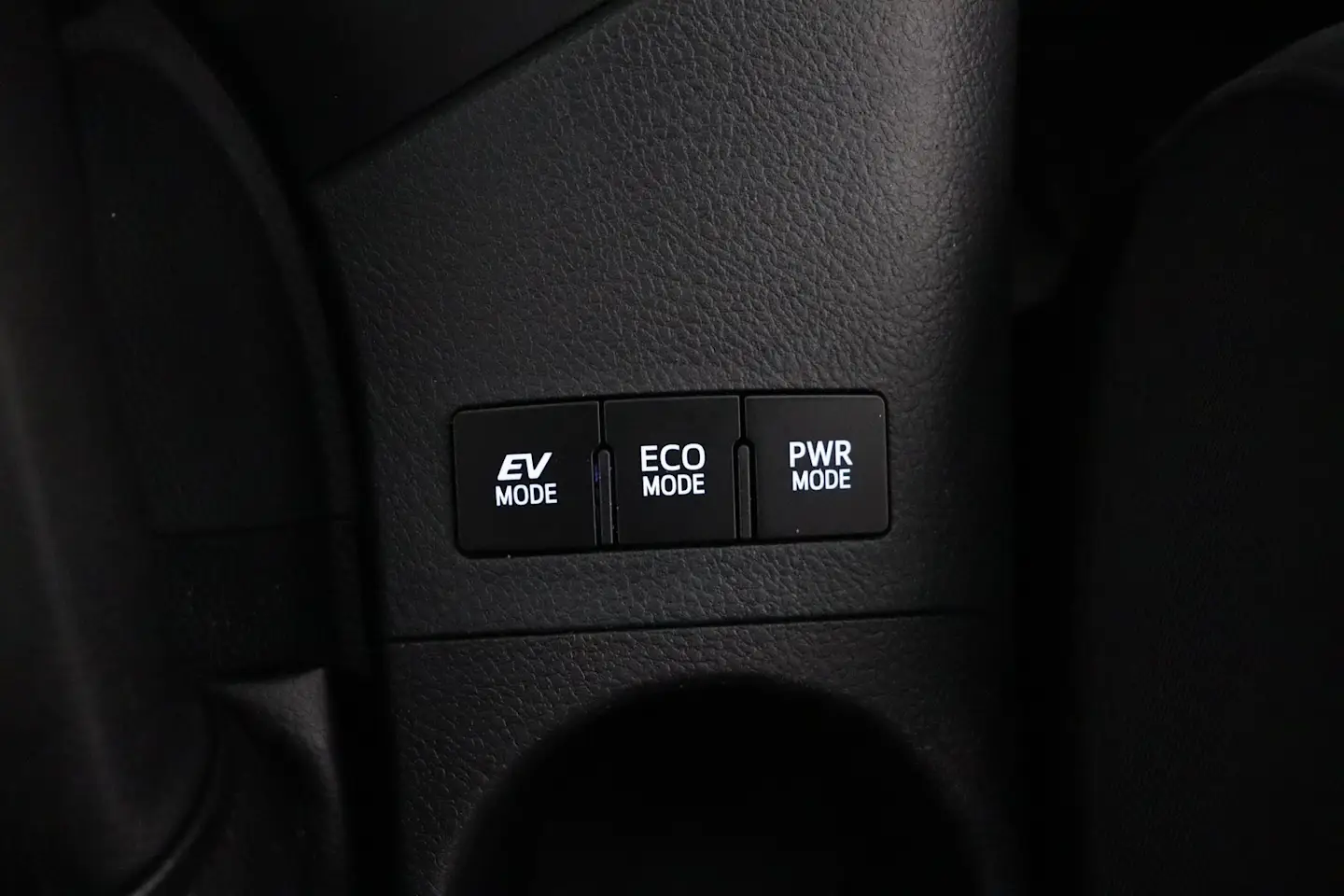 Car Image - 4gf8S9zB5w0QzuFN1njZpk