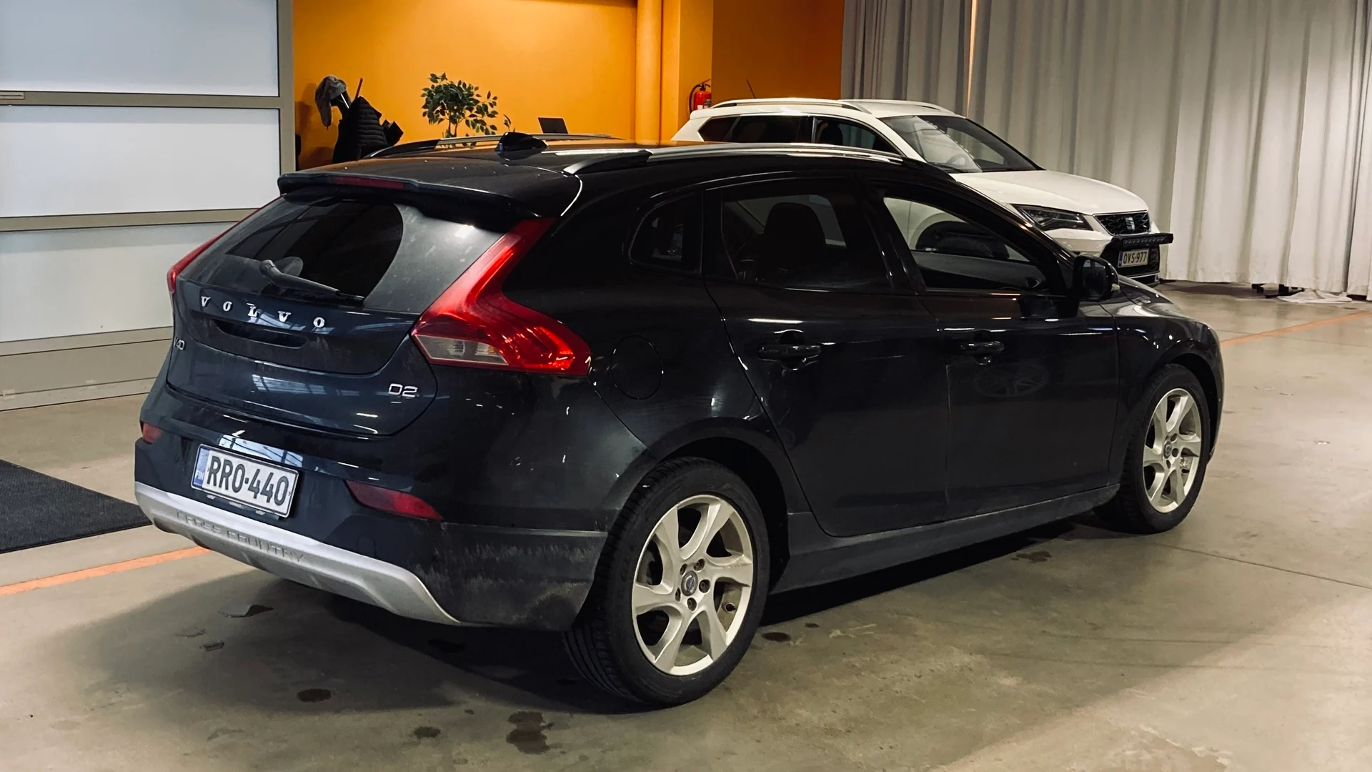 Car Image - 2eUTGlF9oZAcJQNX8diIft