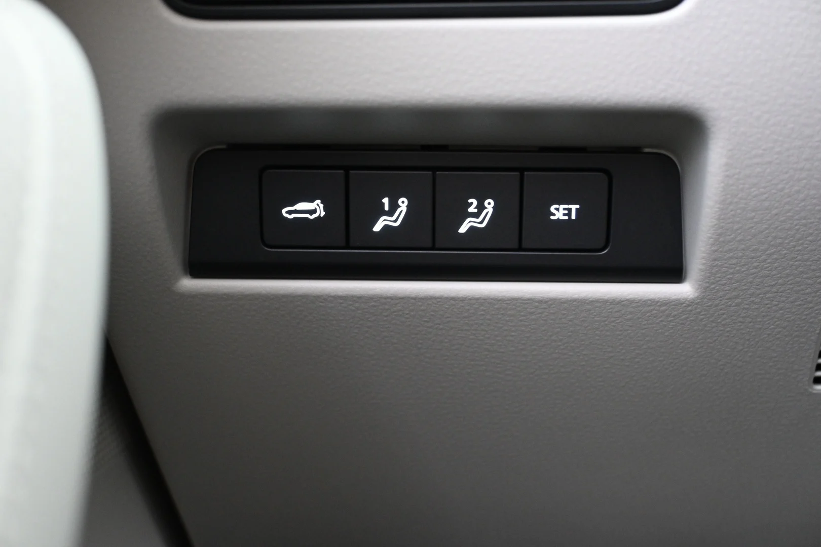 Car Image - 4HxDoZgstX8t1STzhhL6k7