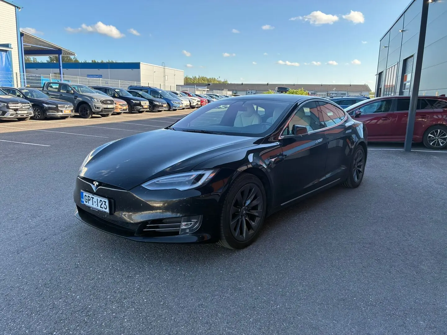 Car Image - 2Lr8CeZmtpVkgGQU6p3hU3