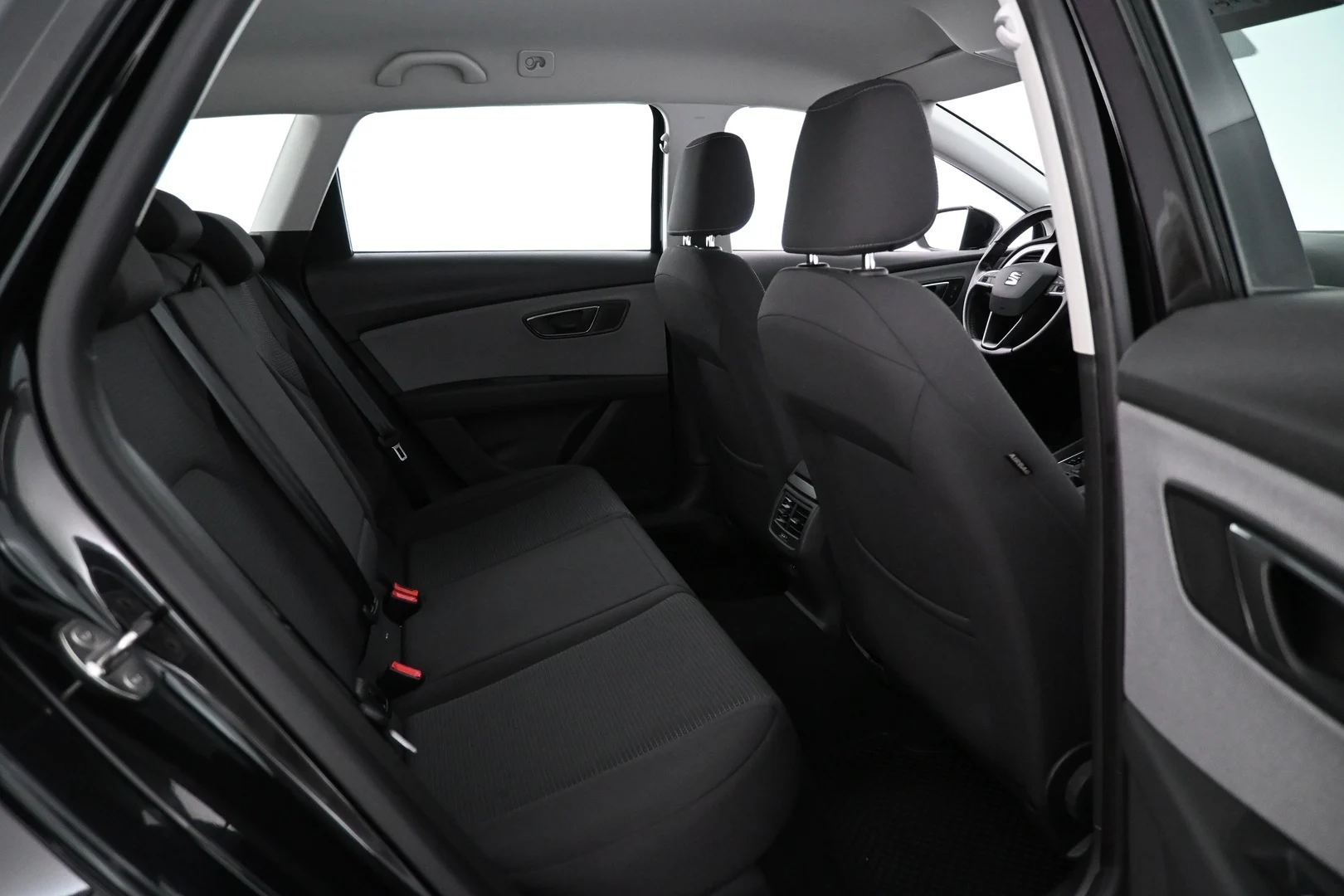 Car Image - 7LnegidQWvYn8zQpXoptpn