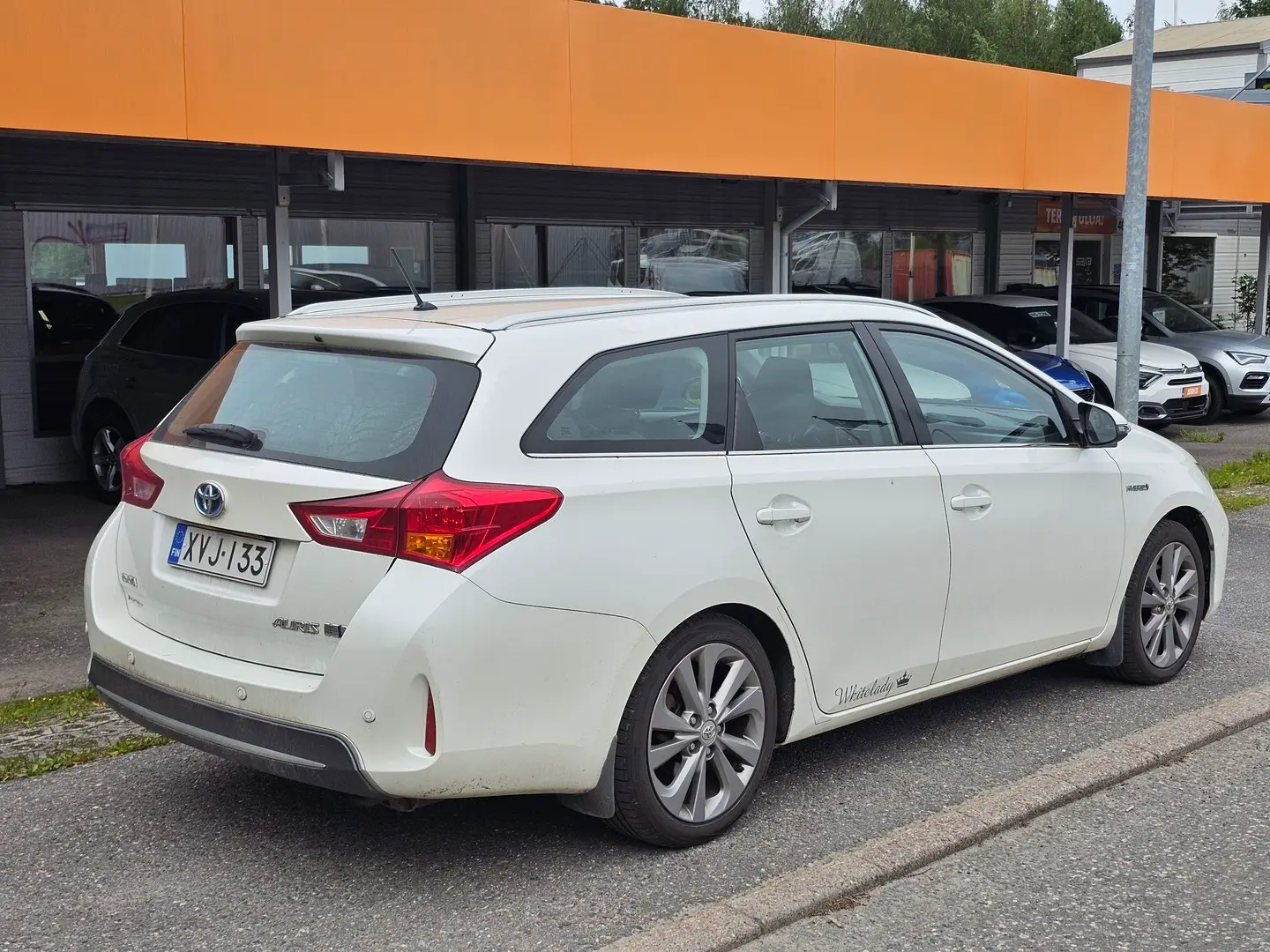 Car Image - 5LCSmJhfE3urabxKnWTZrY