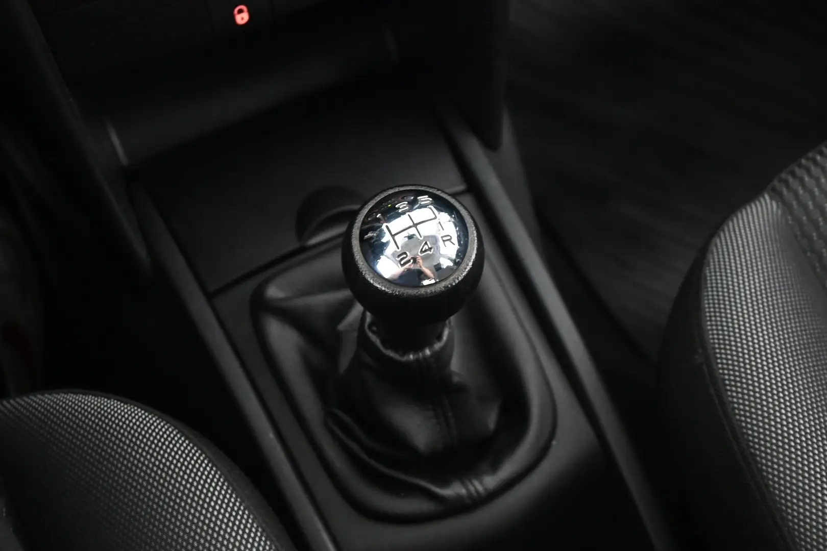 Car Image - 4YhIM3jfJrkYlq1GFWMejK