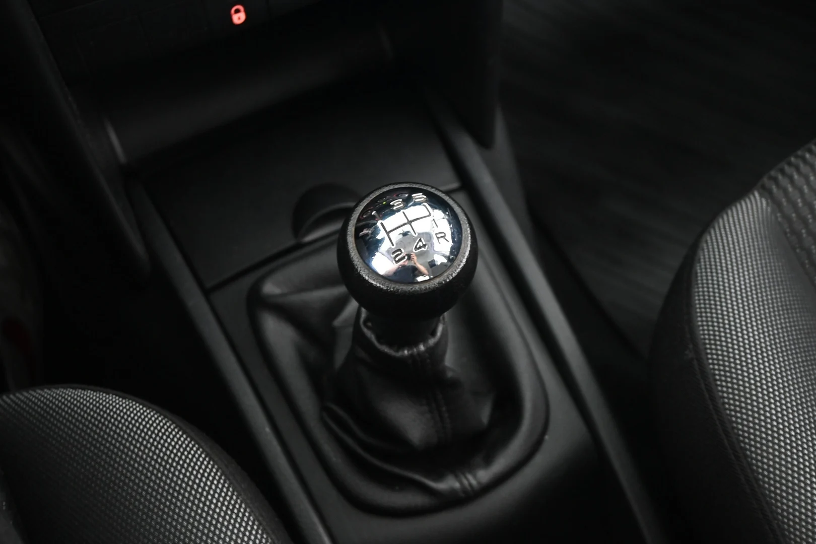 Car Image - 4YhIM3jfJrkYlq1GFWMejK