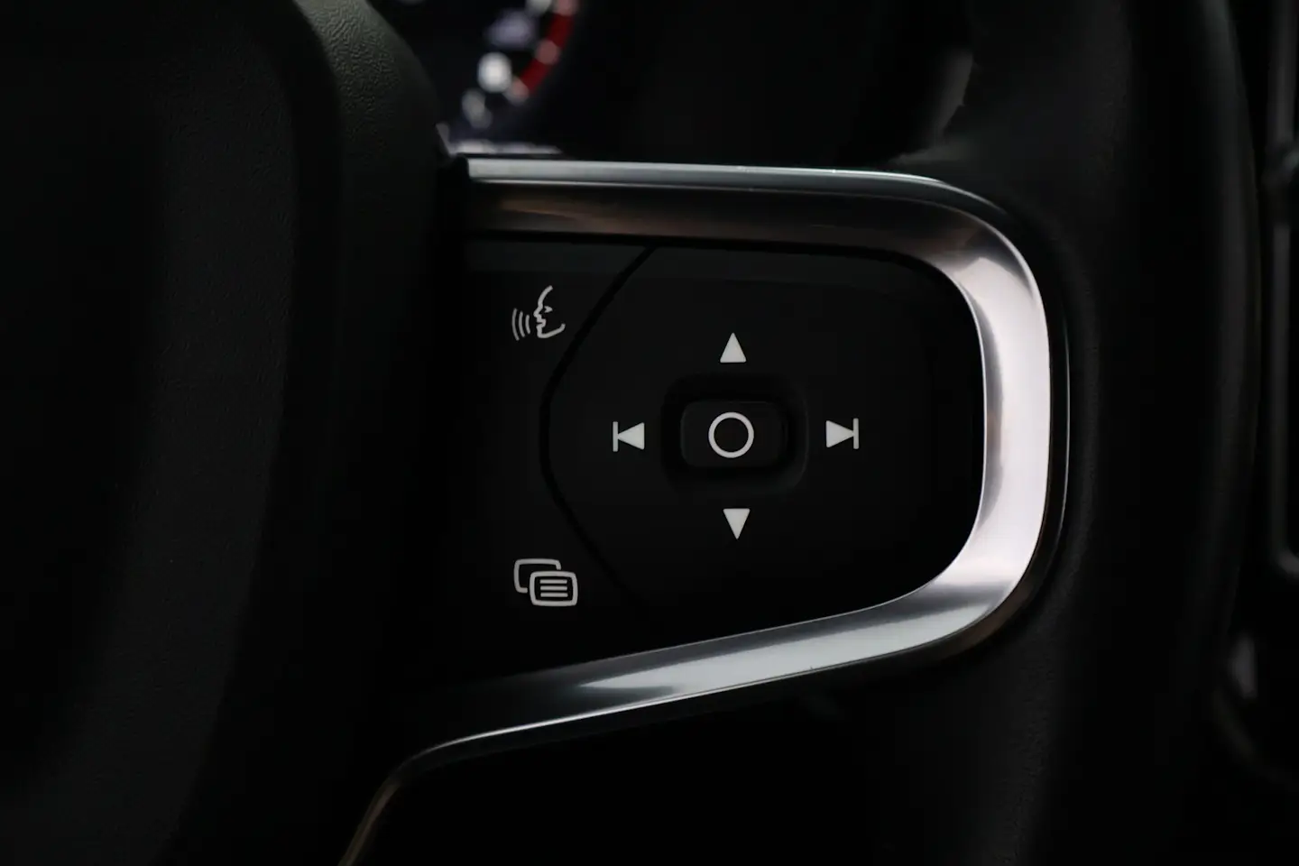Car Image - bKW2yekrLAqCWqtBVZbd8