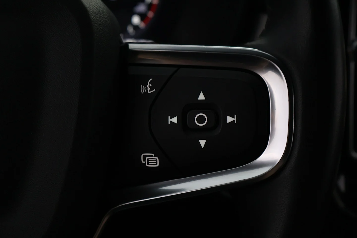 Car Image - bKW2yekrLAqCWqtBVZbd8