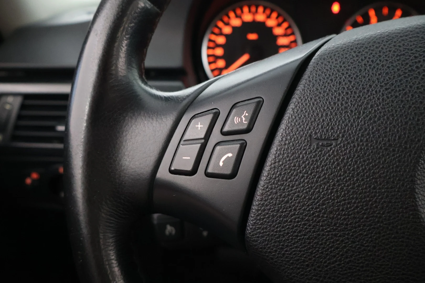 Car Image - 2OfMKBMN5IoAJHYinkKHMA