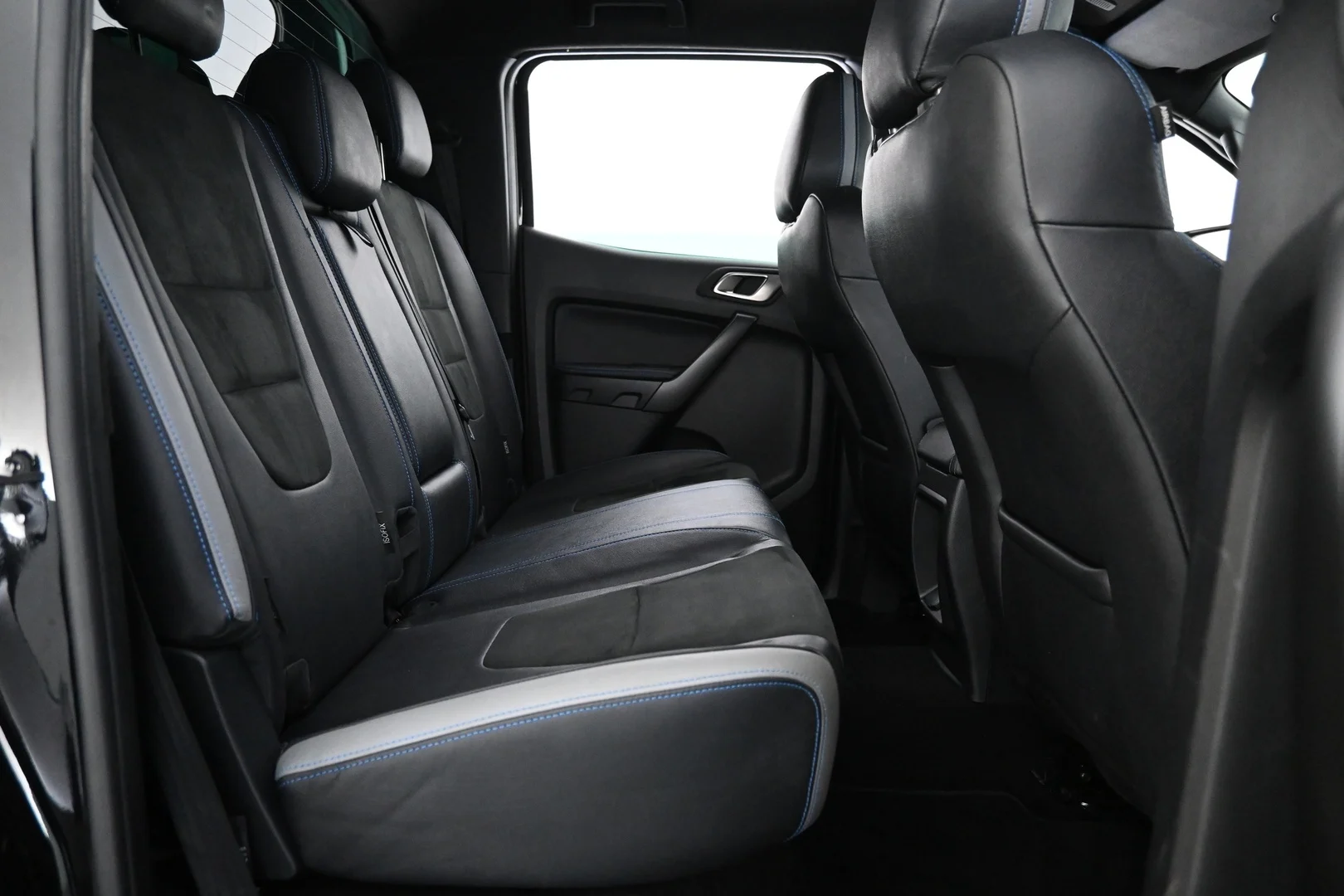 Car Image - mWmlW5CGkVeIbpsJ6ULA2