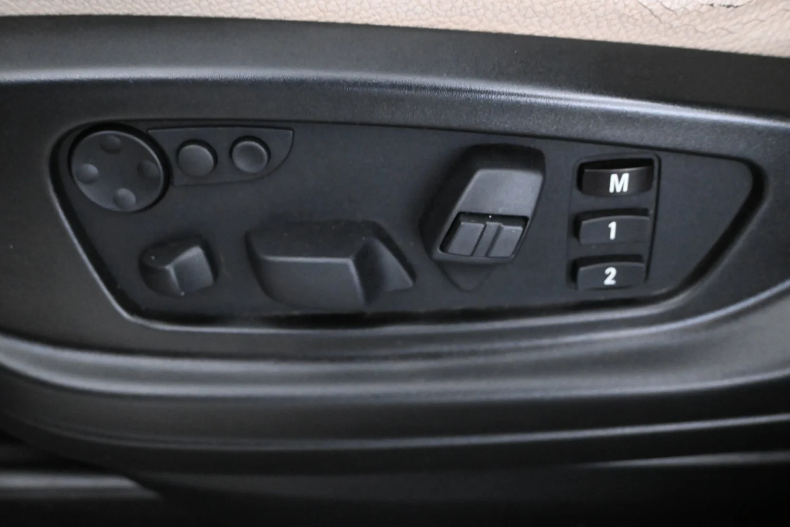 Car Image - 1g0Fh21ryyzrgvfpmluk7K