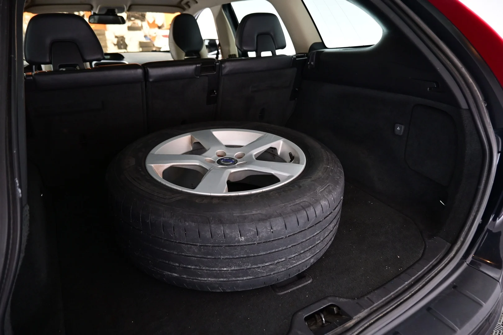 Car Image - 3HkOmefMAkVYcSdpRVjHsf