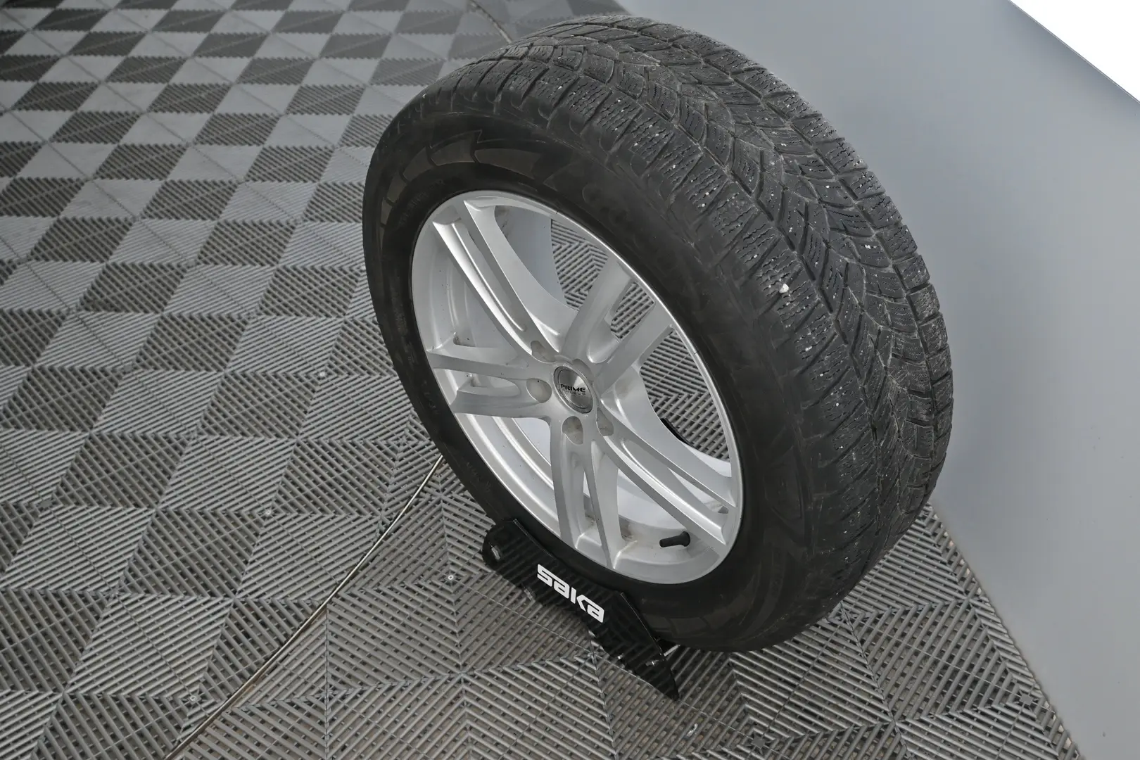 Car Image - 58VjdlnCMBxPGykfQ8peZU