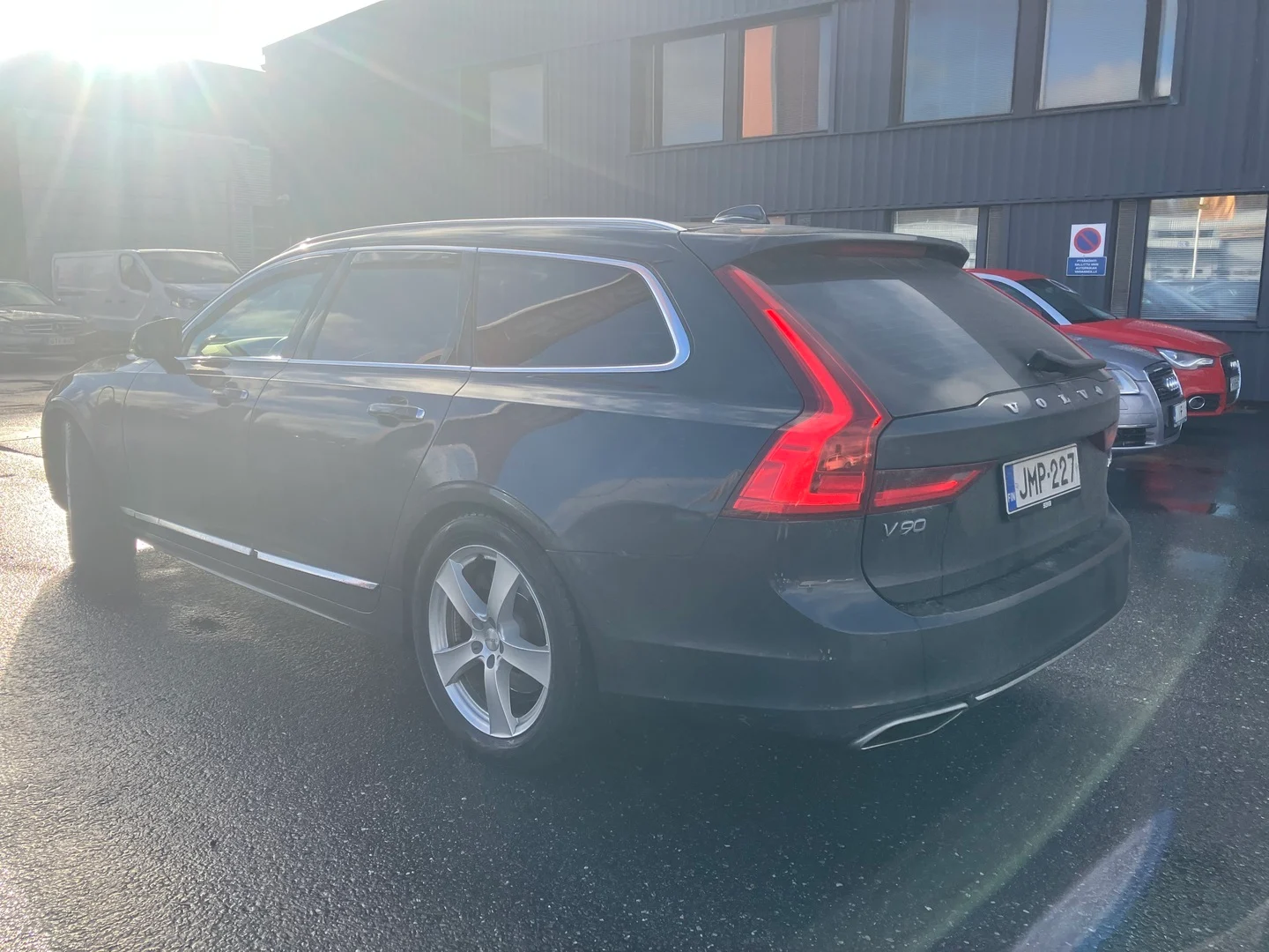 Car Image - 1bWFJSsWHvH8SDSR9EgXzx