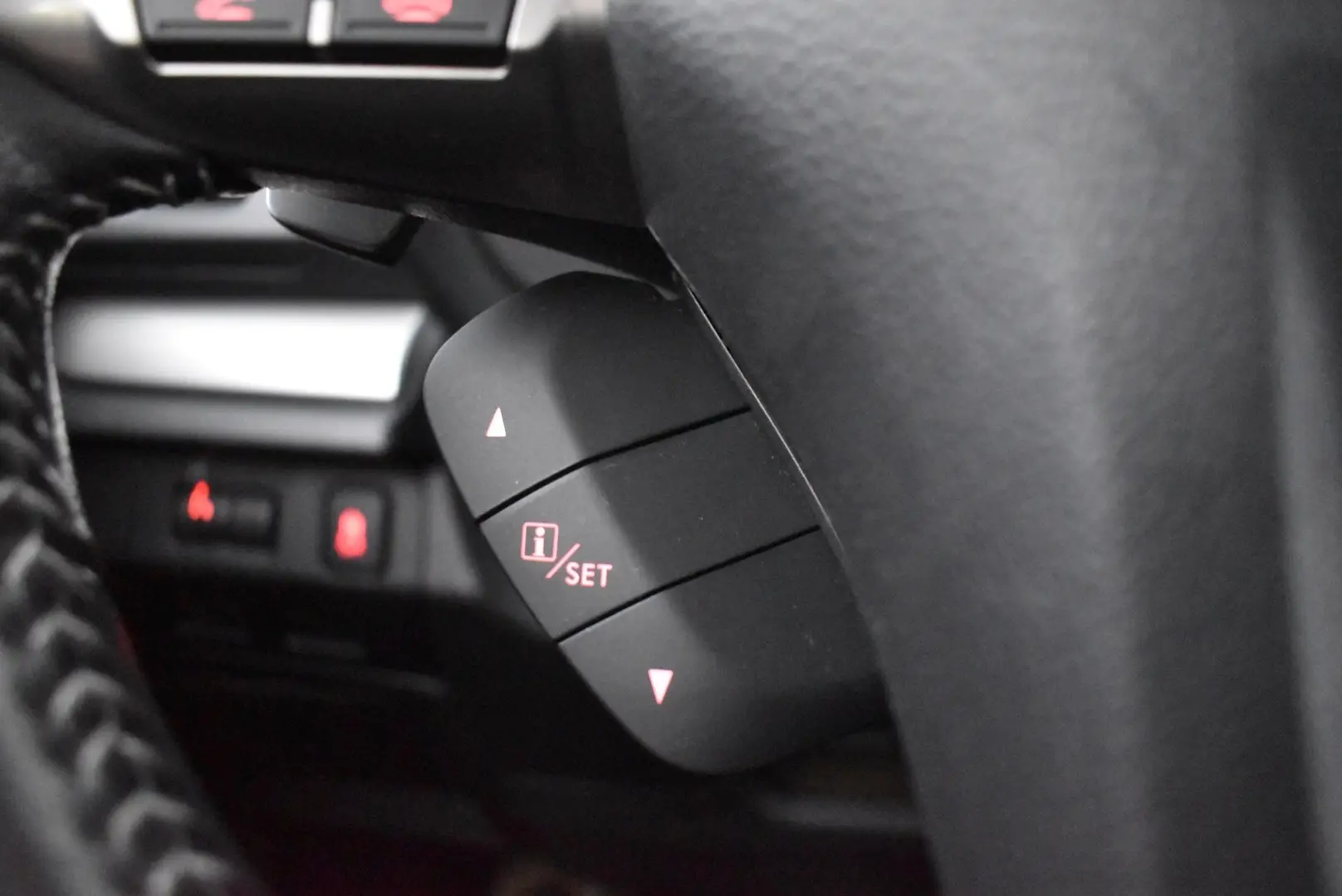 Car Image - 1LpWaj5k7dh1rSPogdmYLT