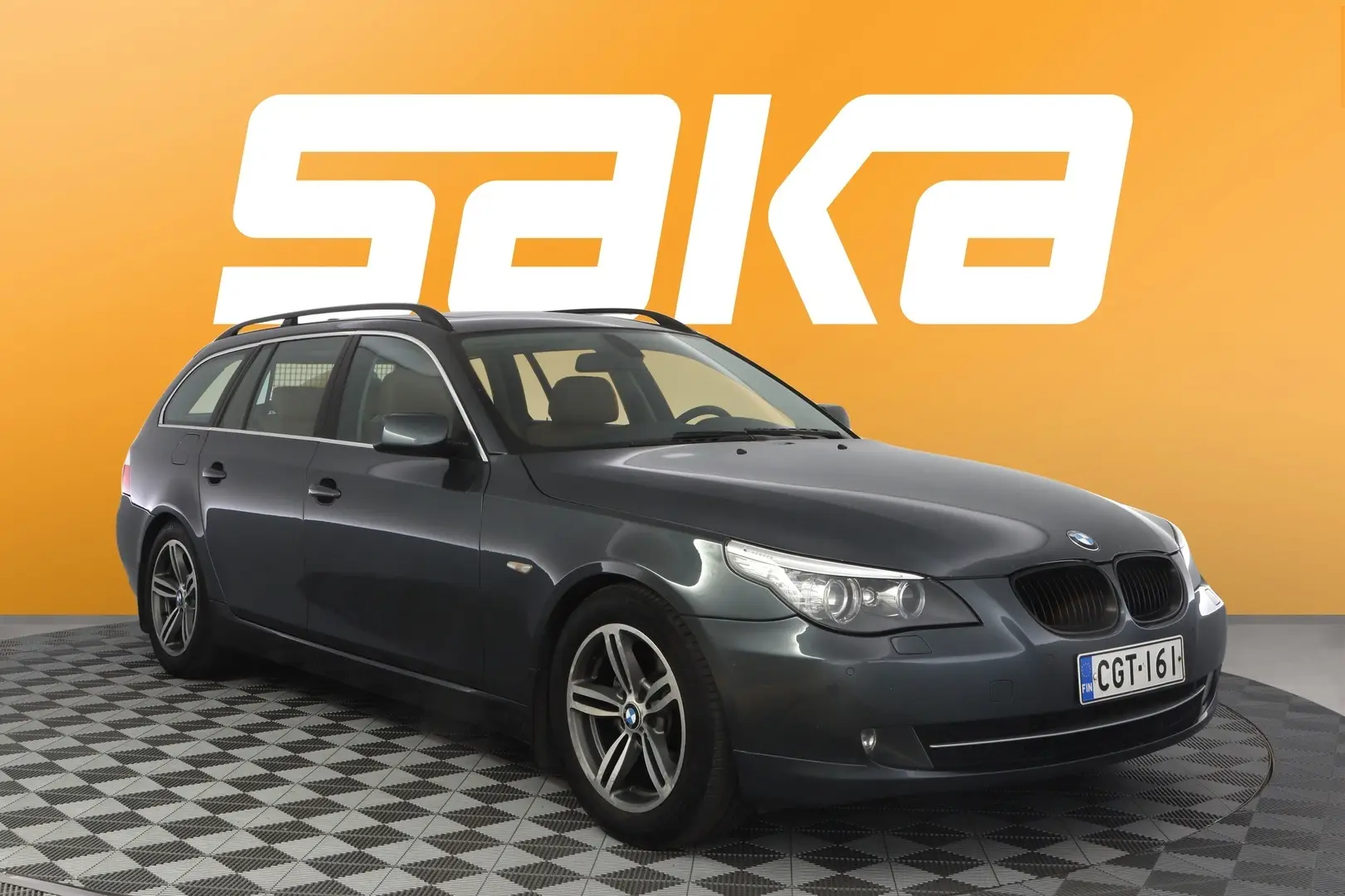 Car Image - 8kTN42r3JTpYHMjQ8x1bT