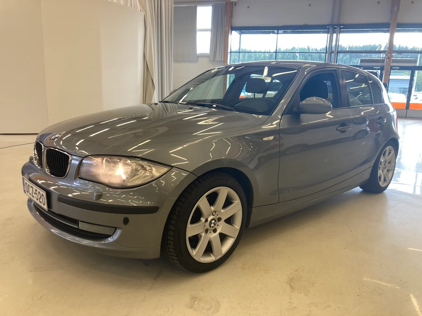 Car Image - 17mRKy1hlgkmXzBNQA96Yf