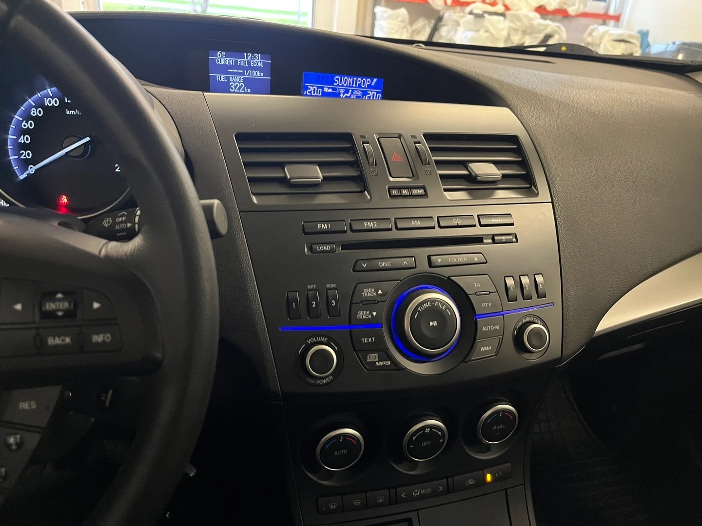 Car Image - 3tXD9kF4fX6AStfYupDJU5