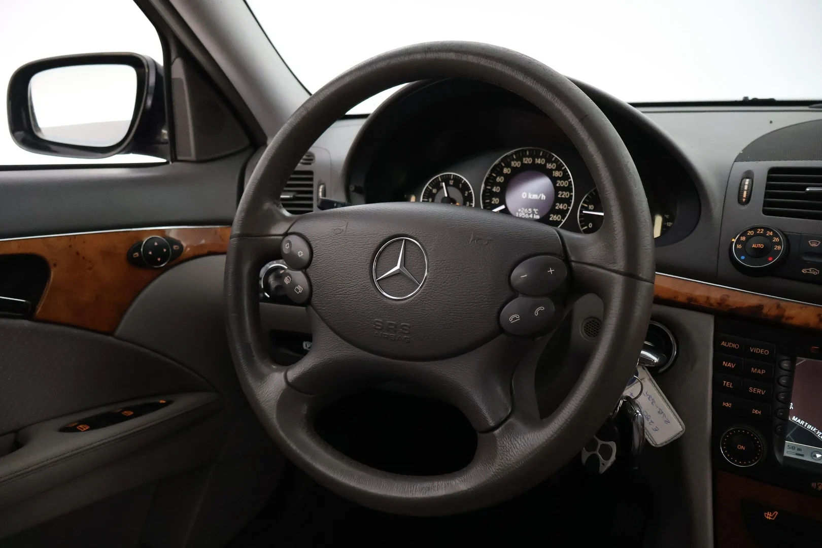 Car Image - 6ZTT6AZzS34MgLBND4vTwQ