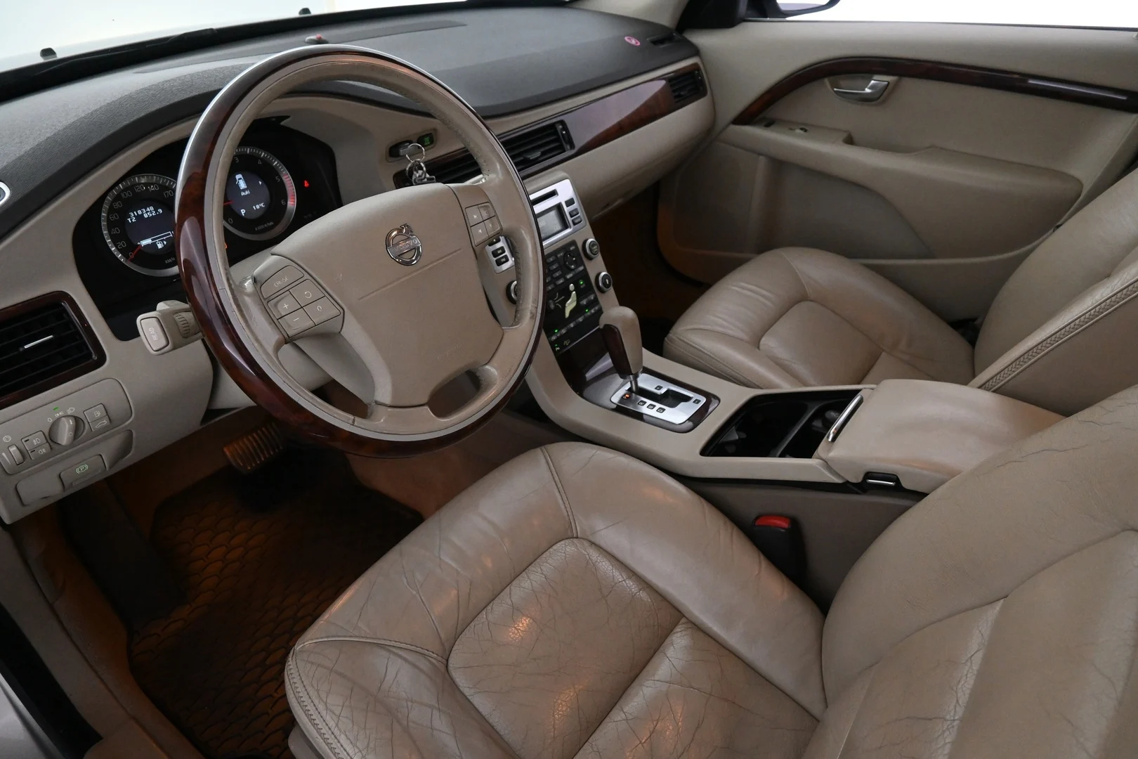 Car Image - 6j8Z0CrMx5IXVNyZ3VVeZO